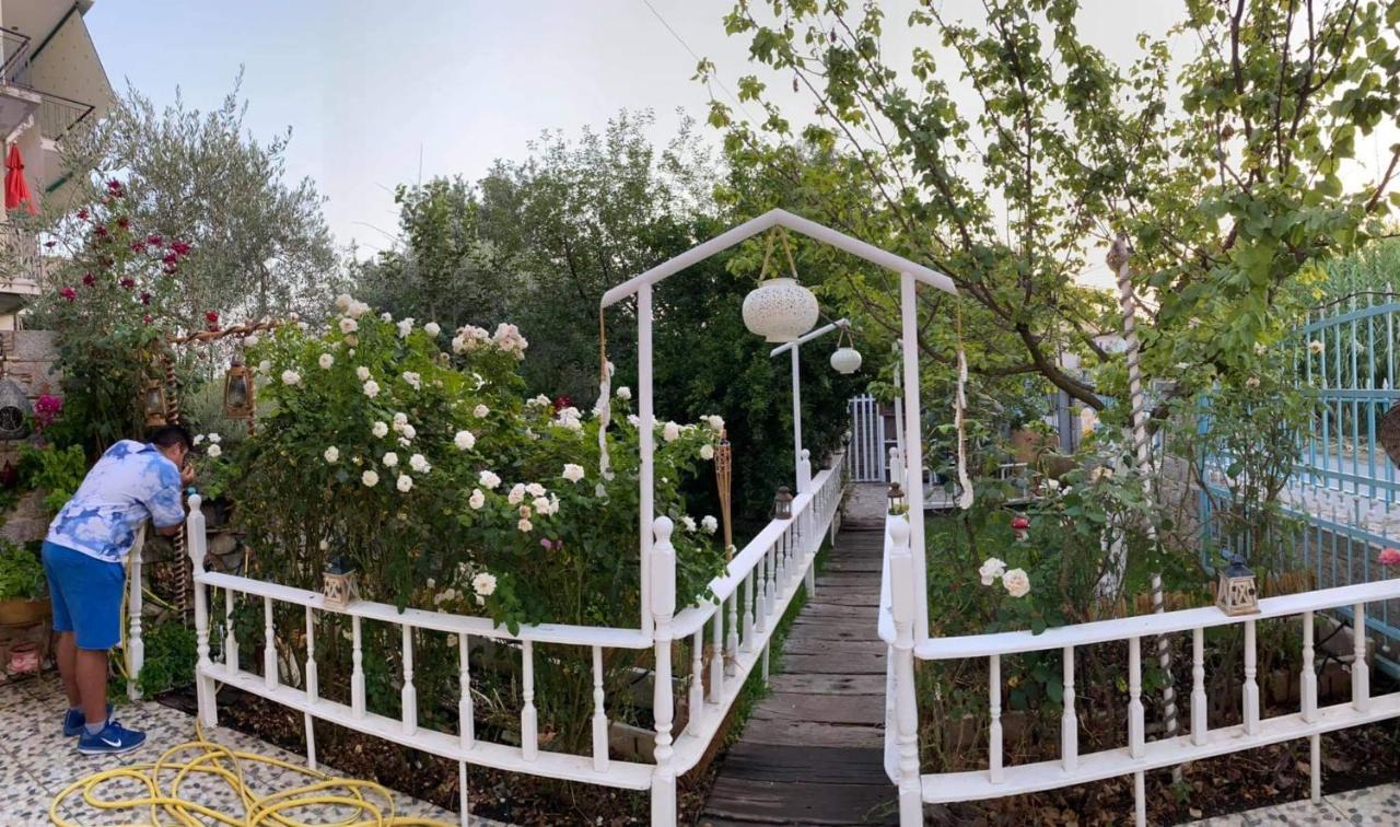 Royal'S Studios Loutra Edipsou  Dış mekan fotoğraf