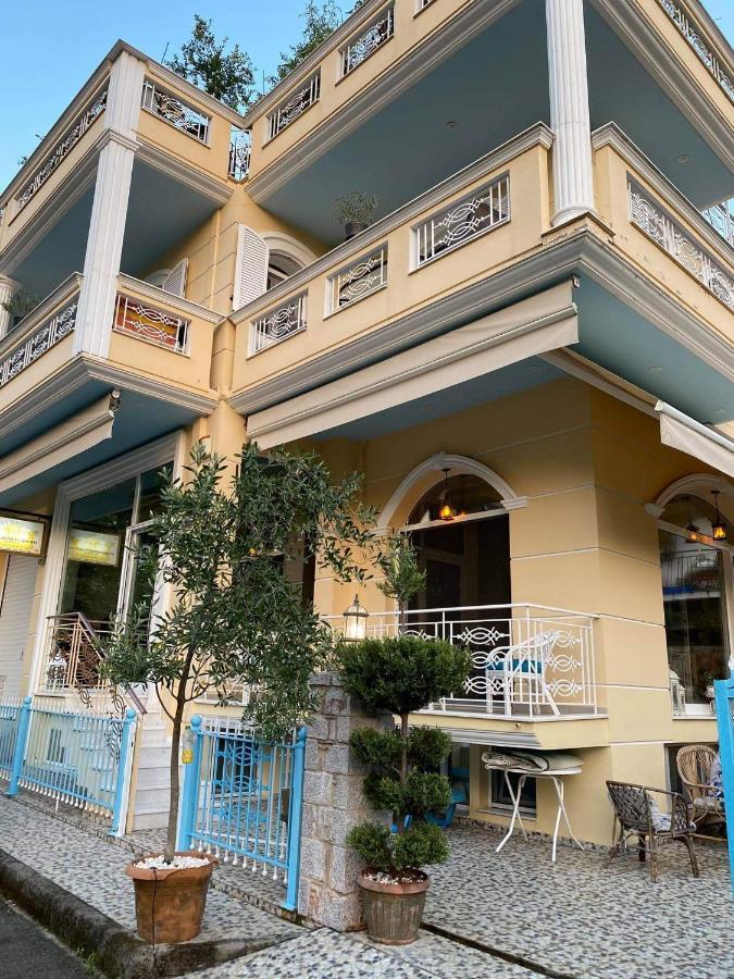 Royal'S Studios Loutra Edipsou  Dış mekan fotoğraf